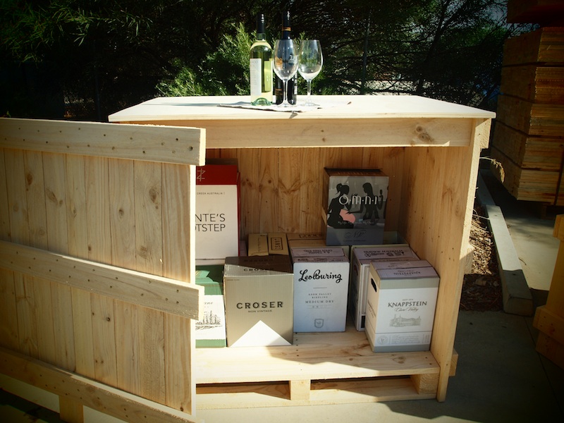 wine_display_crate